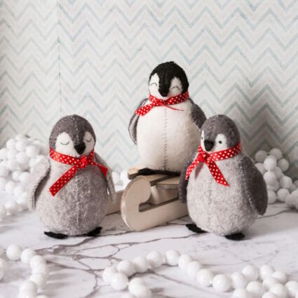 Corinne Lapierre 3 Baby Penguins felt kit