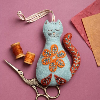 Corinne Lappier Folk Cat Felt Kit