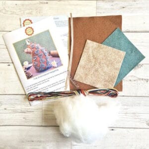 Corinne Lappier Folk Hedgehog felt kit