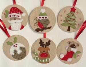 Fig n Berry Christmas Blessings felt decoartions pattern