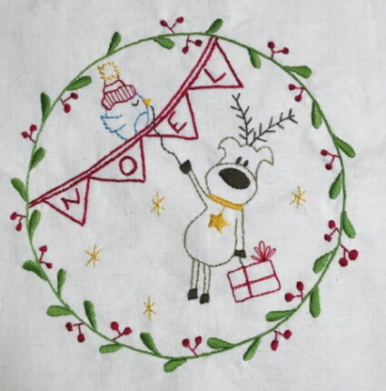 Fig n Berry Creations Holly and Vine Christmas wall Hanging Pattern