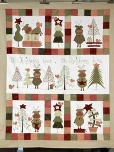 Fig n Berry The Perfect Tree Christmas Applique Quilt Pattern