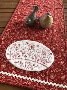 Gail Pan My Red Garden Table runner Pattern
