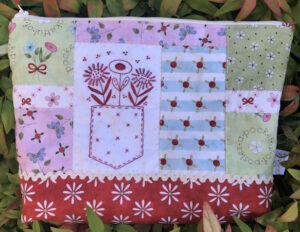 Gail Pan Rosy Posy Zippered Pouch Pattern