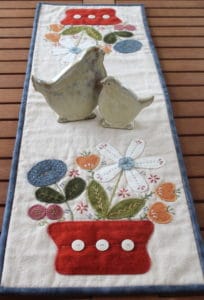 Gail Pan autumn flowers Table Runner Pattern