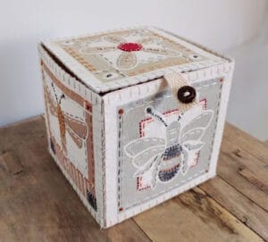 Louise nichols Lino Print Design Cube Box Bee Kit