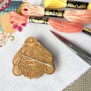 Love Poppet Bumble Bee Magnetic Needle Minder