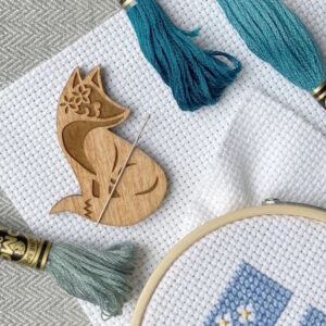 Love poppet Fox Magnetic Needle minder