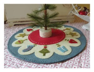 Marg Low Designs Holiday Fun Christmas Mini Table Centre Pattern