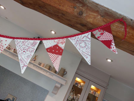 Must be Christmas Bunting kit review completed and hanging in Anny Patches