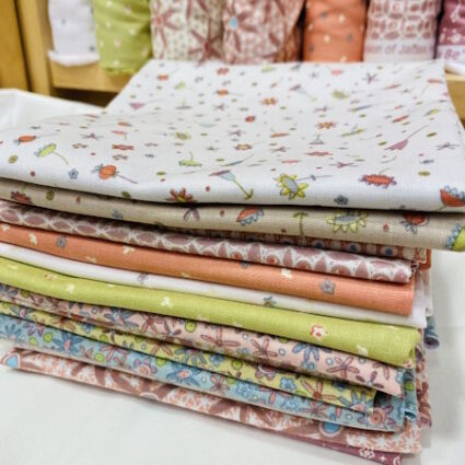 Henry Glass Simply Be 14 fat quarter fabric bundle by Anni Downs
