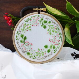 Tamar Nahir Yanai Christmas Crown Circle Embroidery Kit