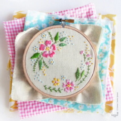 Tamar Nahir Yanai Circle of Flowers Circle Embroidery Kit