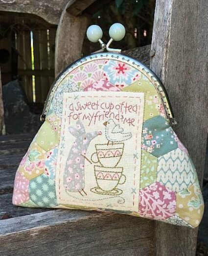 The Birdhouse My Friend and Me Purse pattern