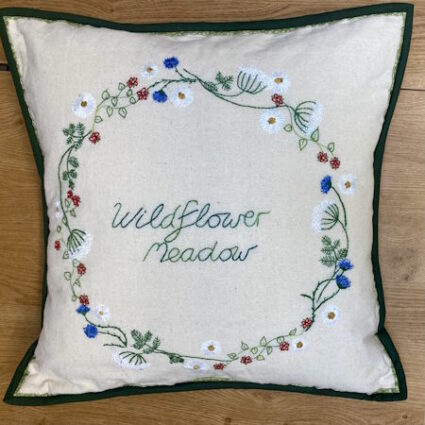 wildflower Meadow Wreath course with Debbie Anderson