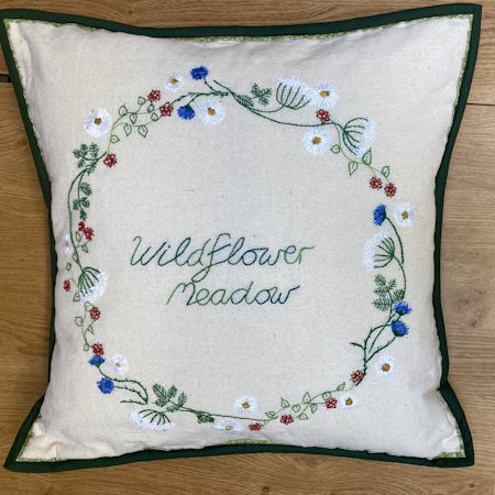 wildflower Meadow Wreath course with Debbie Anderson
